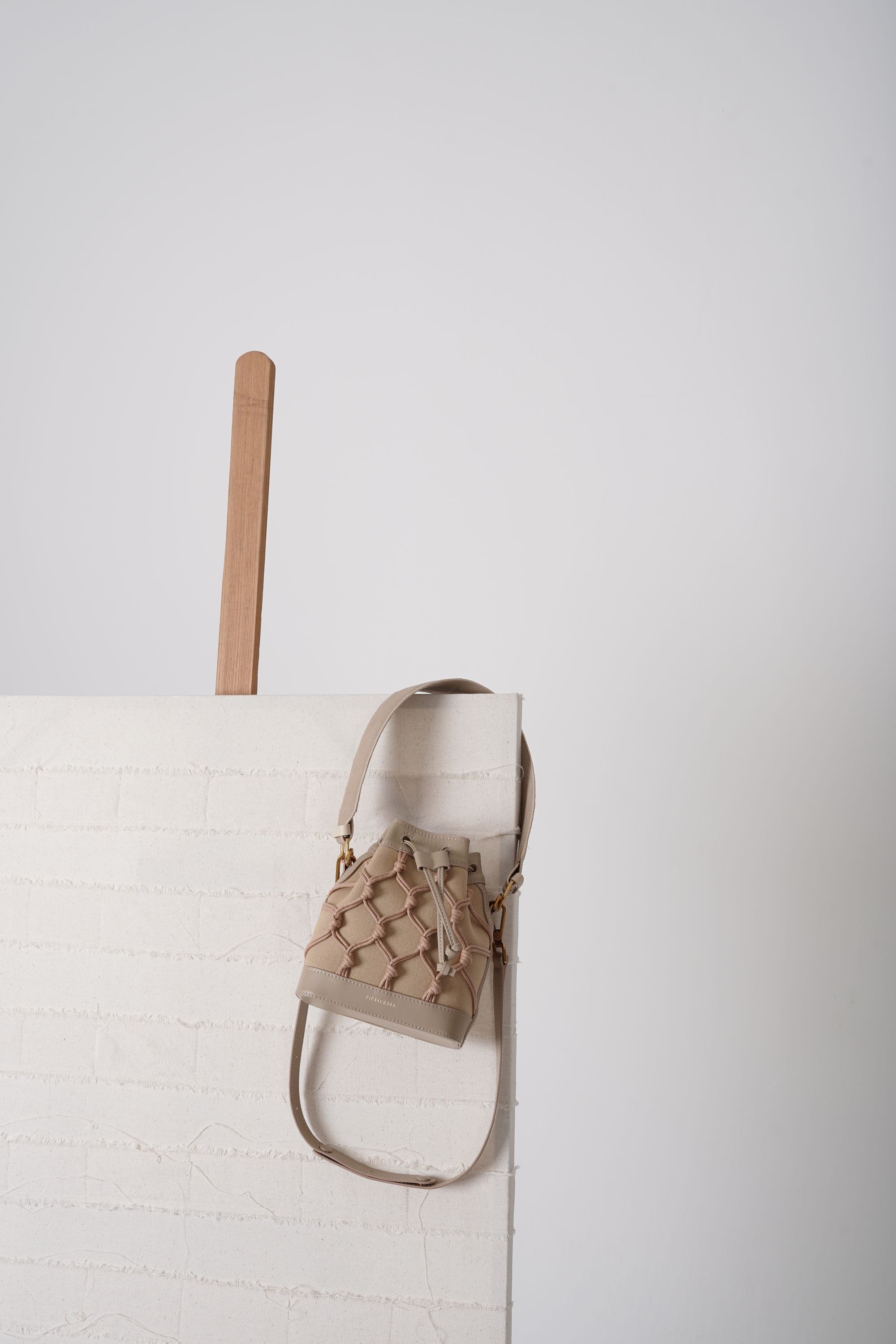 Romy Bucket Bag - Cappuccino