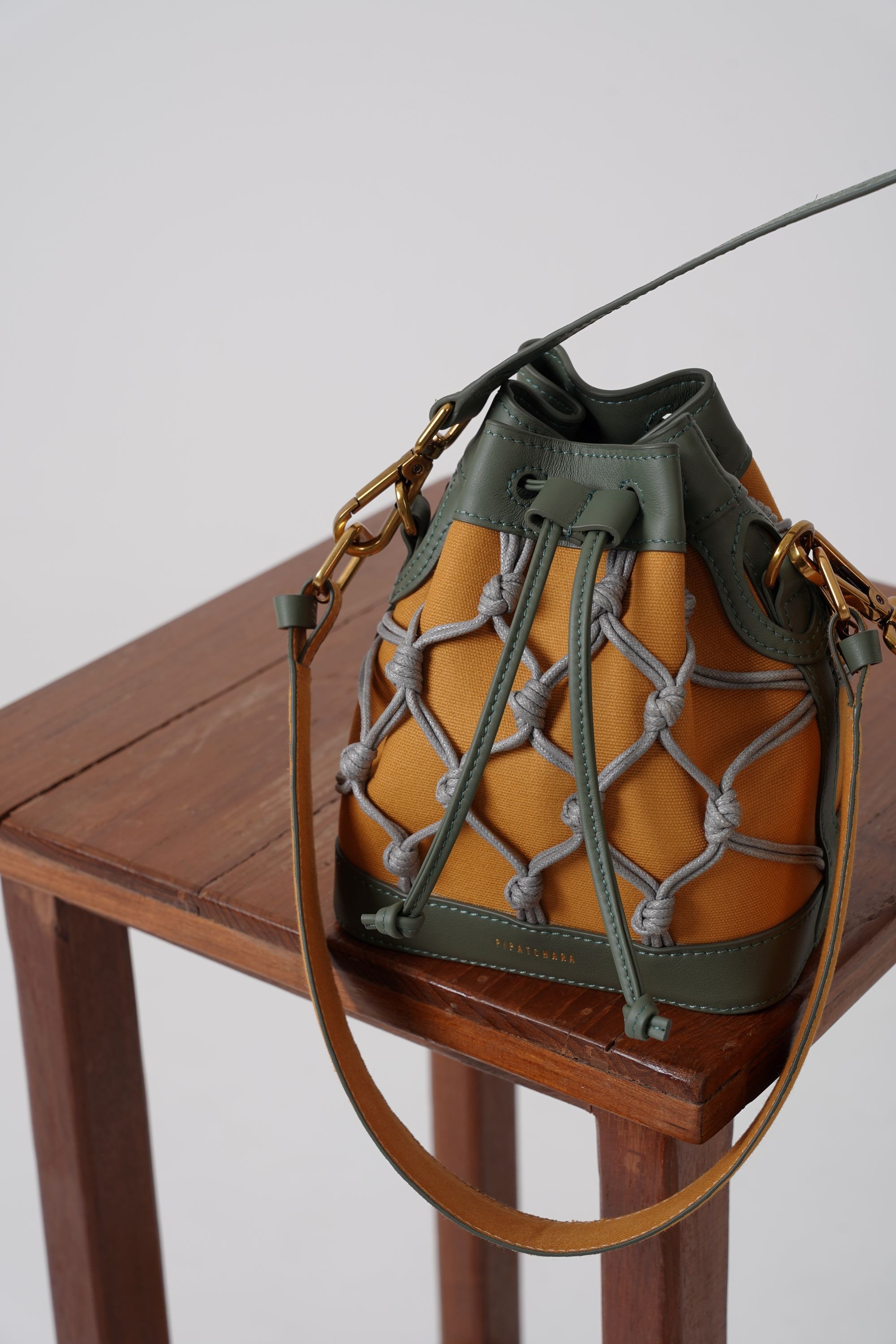 Romy Bucket Bag - Green Mustard