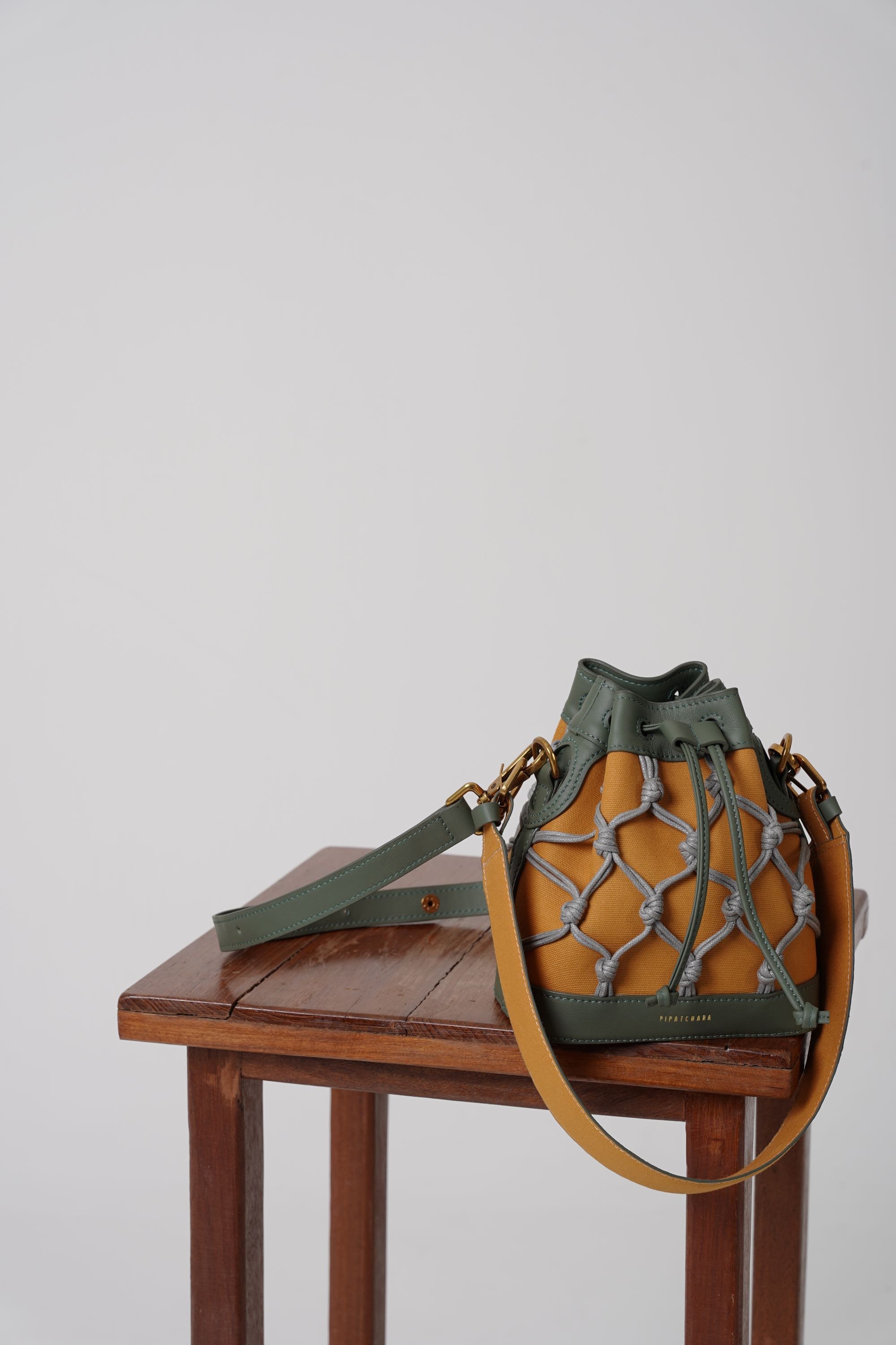 Romy Bucket Bag - Green Mustard