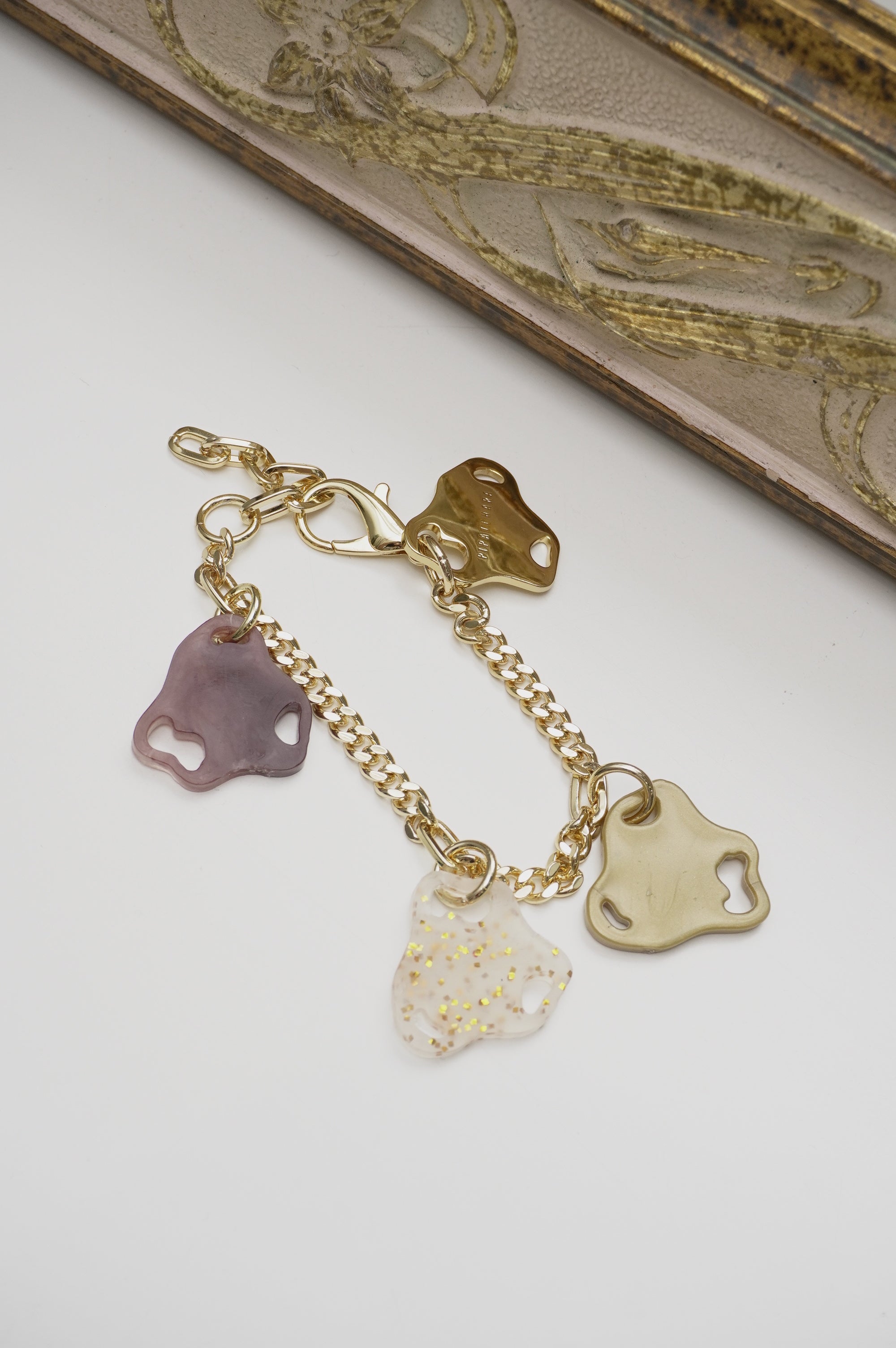 Infinitude Bracelet Gold (Three infinitude) Choc mousse (Free size)