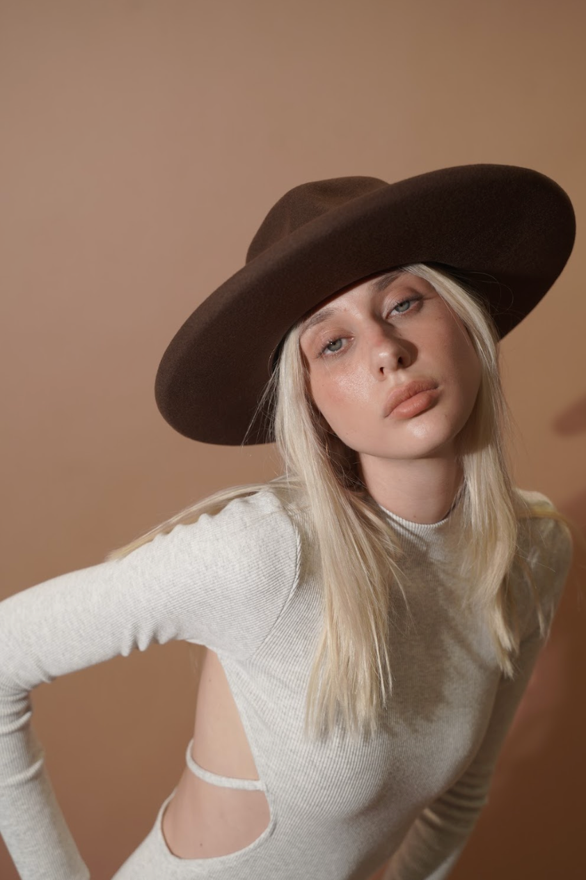 Chapeaux - Dark Brown