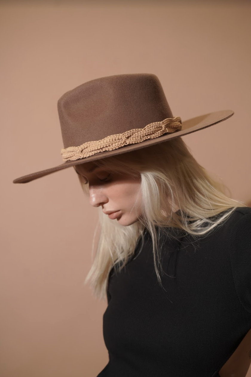 Chapeaux - Brown