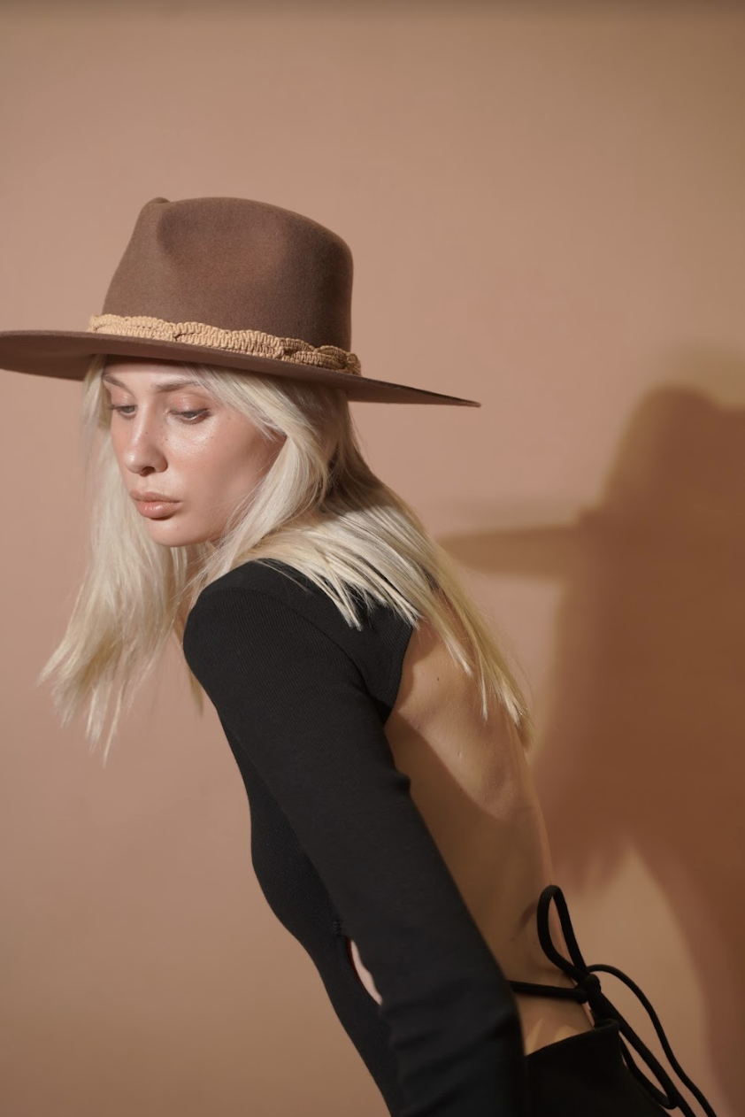 Chapeaux - Brown