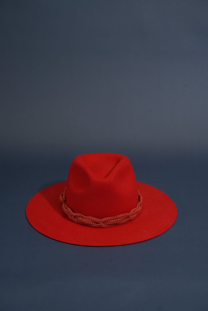 Chapeaux - Red