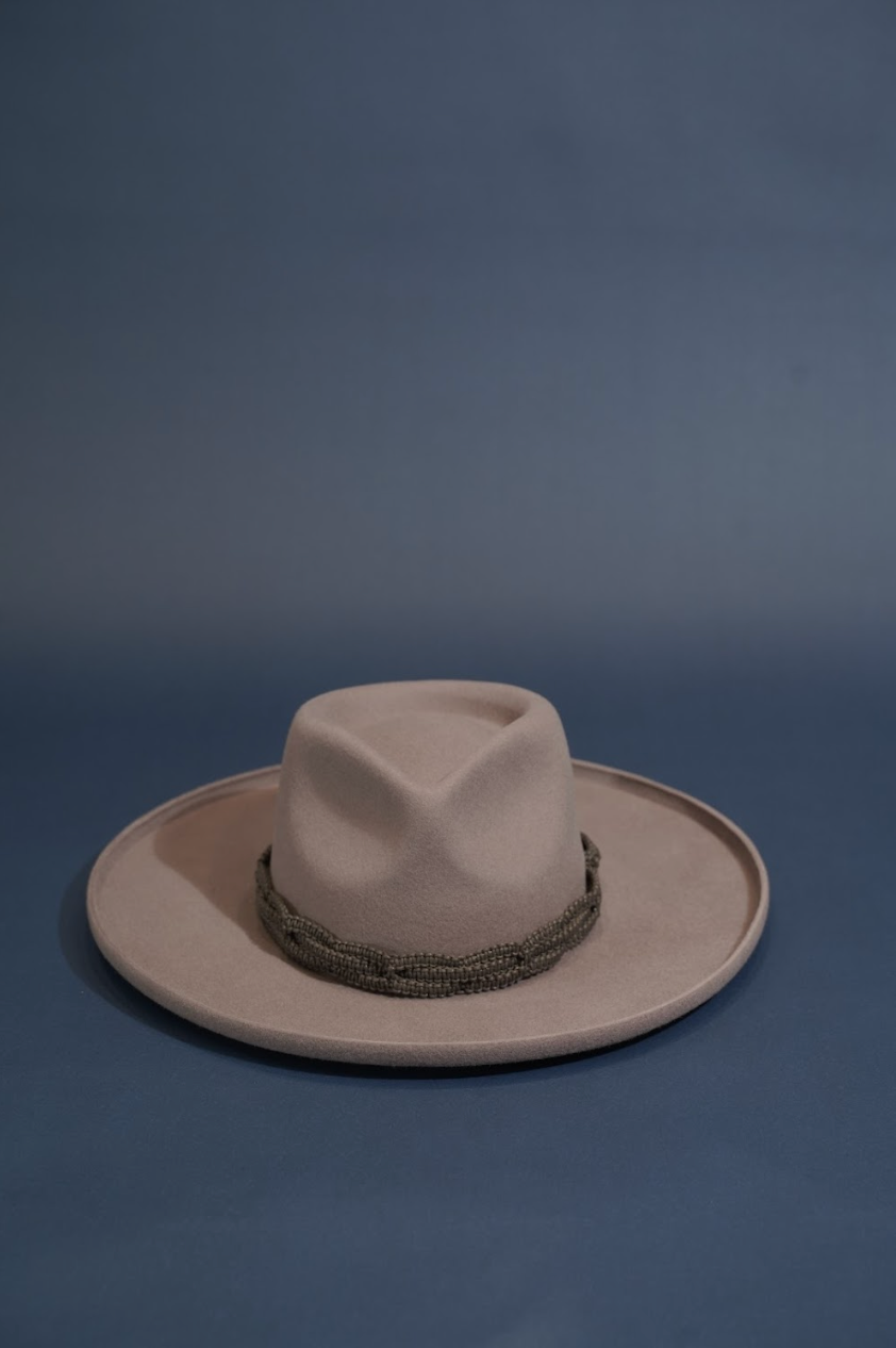 Chapeaux - Grey