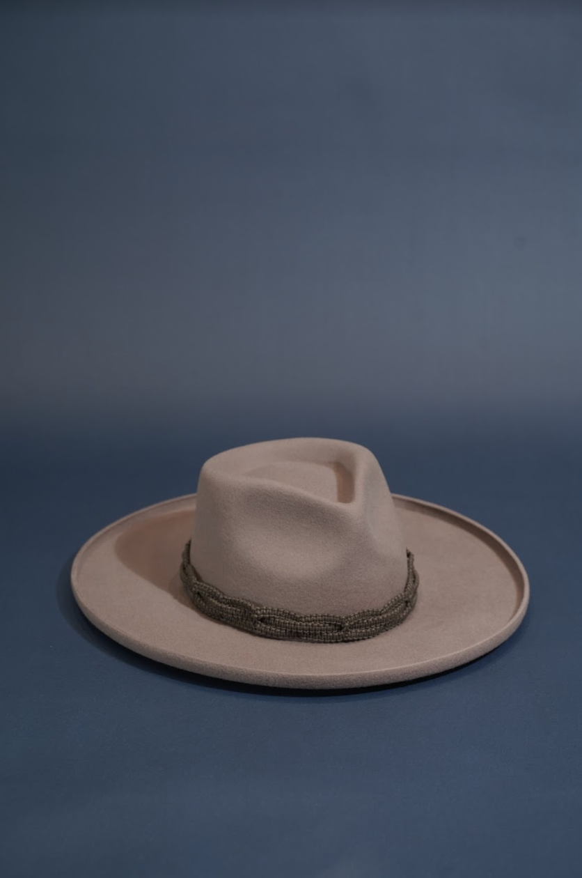 Chapeaux - Grey