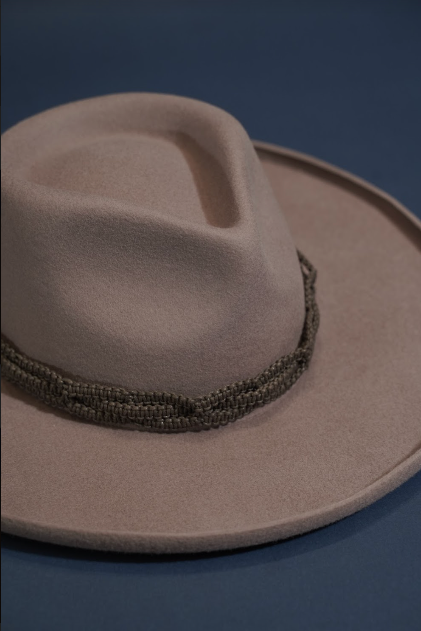 Chapeaux - Grey