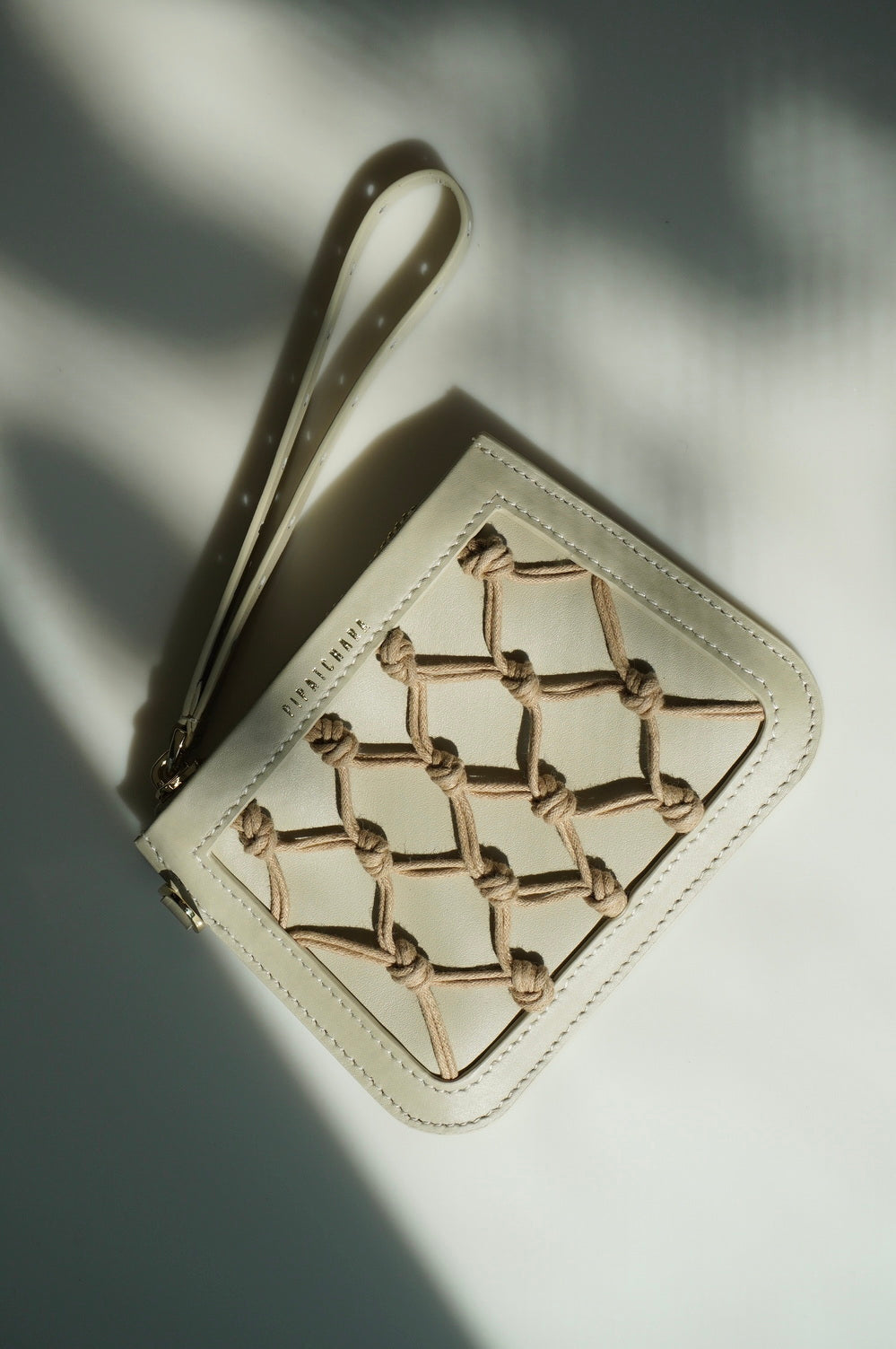 Amu Card Holder - Daisy