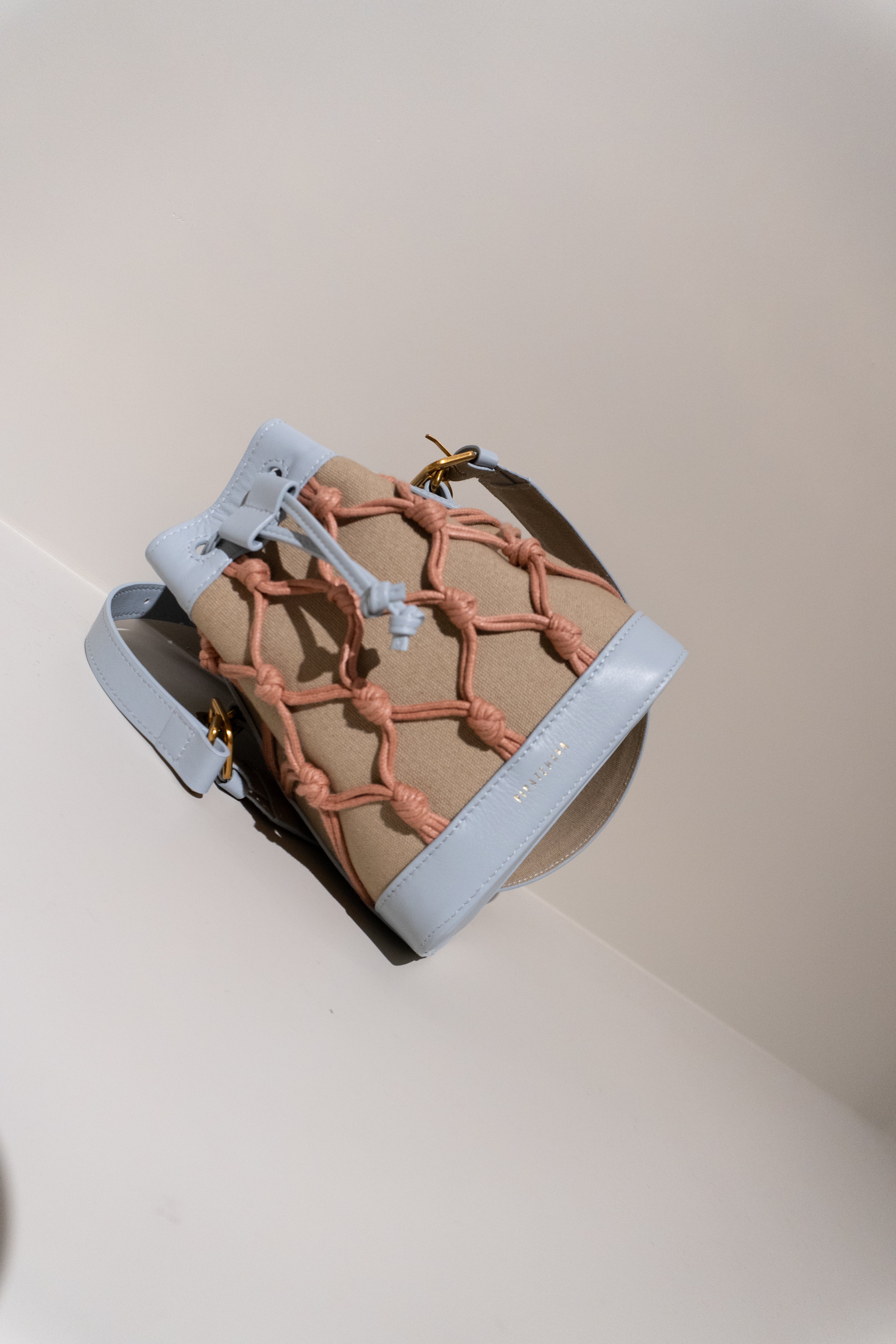 Romy Bucket Bag - Sky Ovaltine