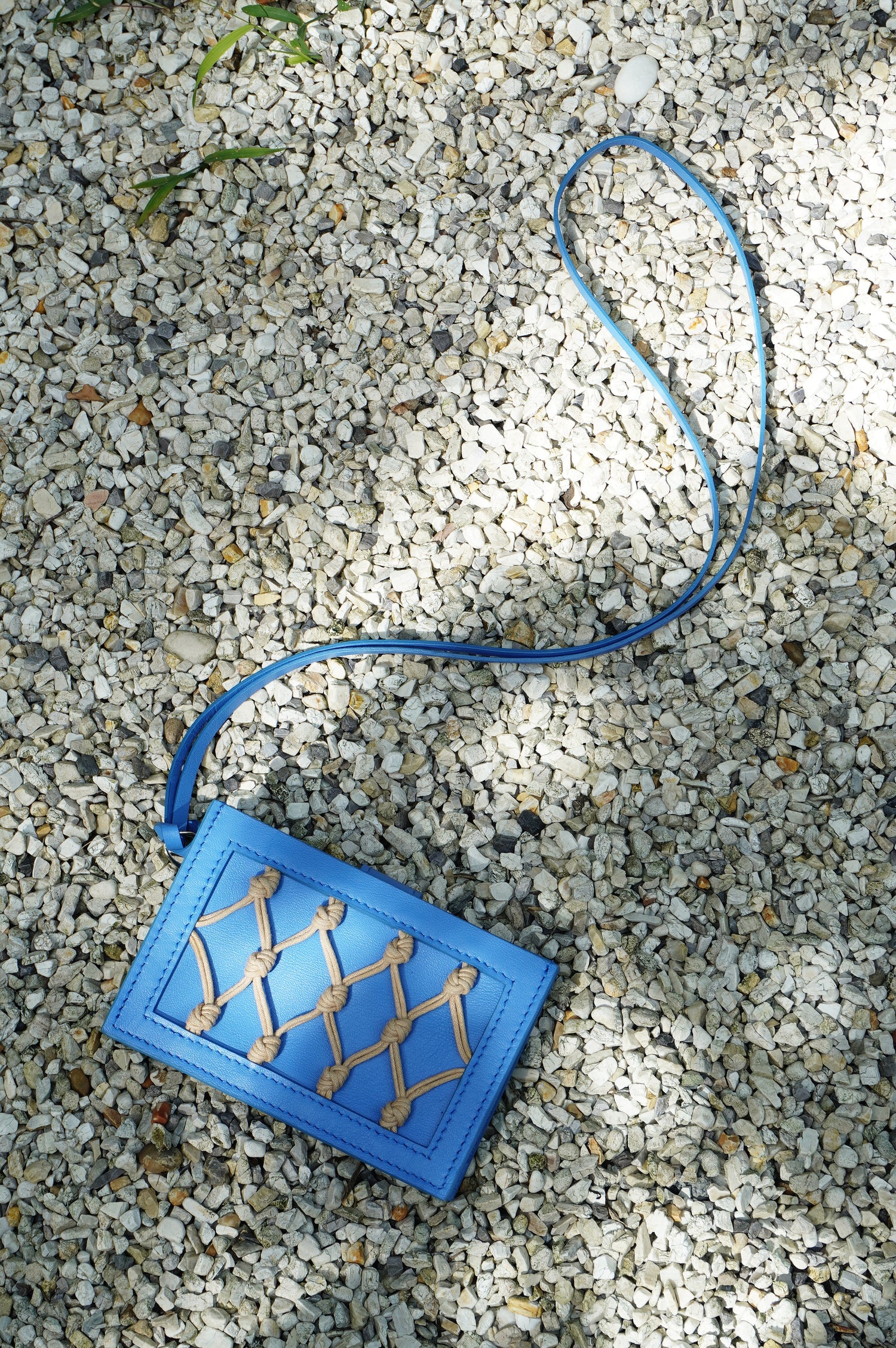 Amu Wallet - Blue Nude