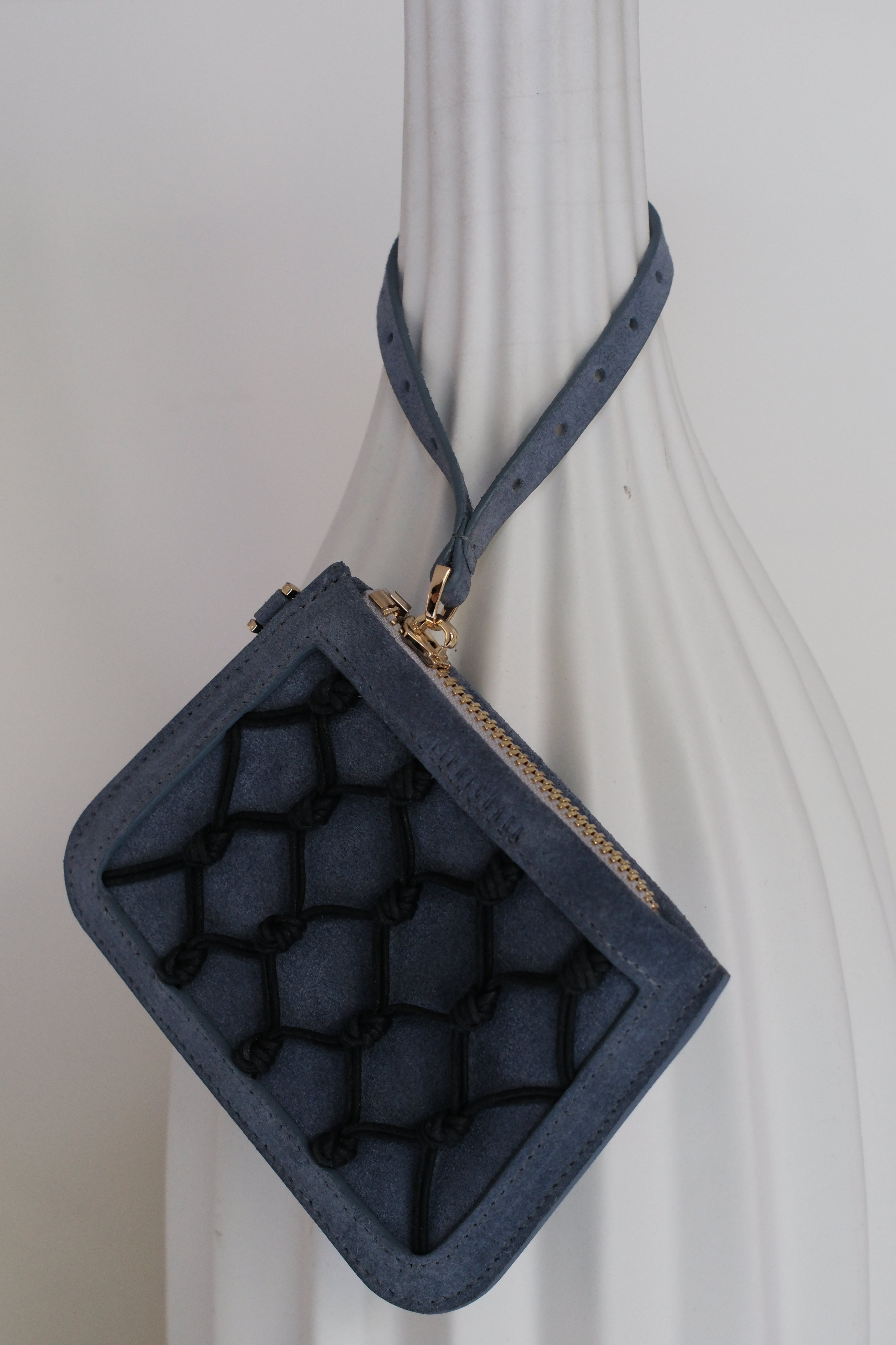 Amu Card Holder - Clelo