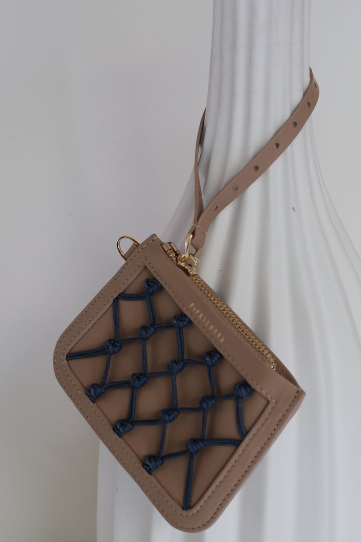 Emmy Clutch Bag - Nude Navy