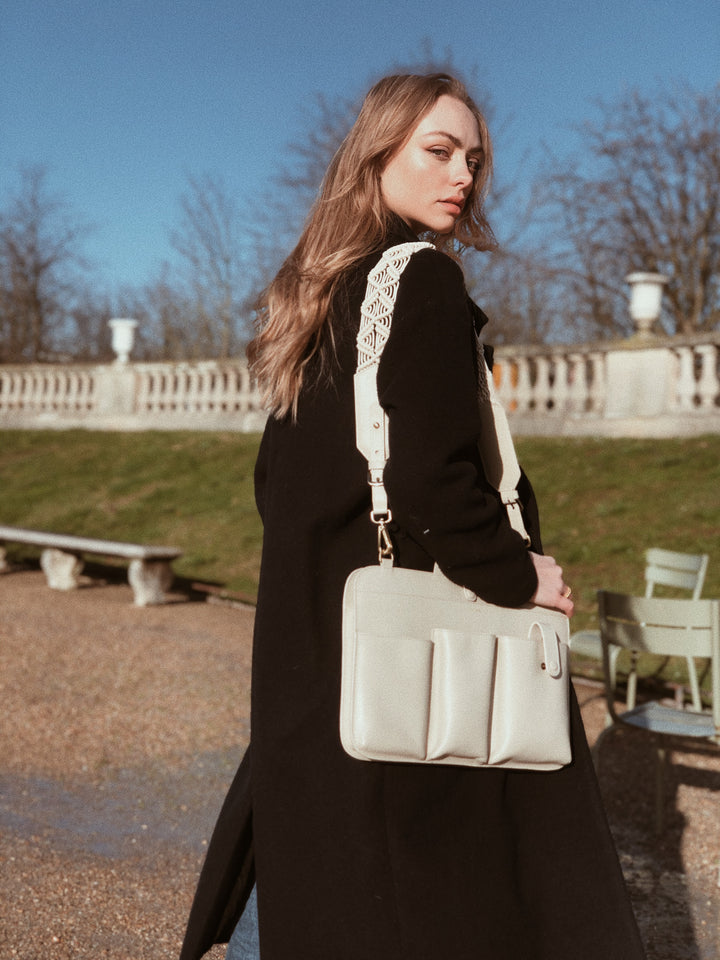 Lia Laptop (Leather) Ivory