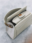 Medium Amu White